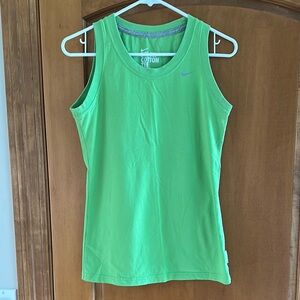 Nike Dri-Fit Green Fitted Sleeveless Tank Top Small